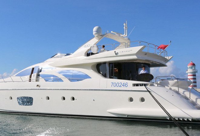 Azimut 100