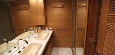 Azimut 100 - 细节实拍