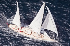Royal Huisman Kamaxitha