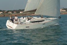 Sun Odyssey 379图集