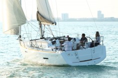 Sun Odyssey 379图集