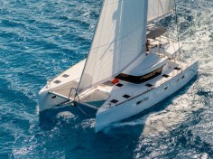 Lagoon 52