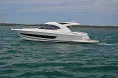 Riviera 4400 Sport Yacht图集