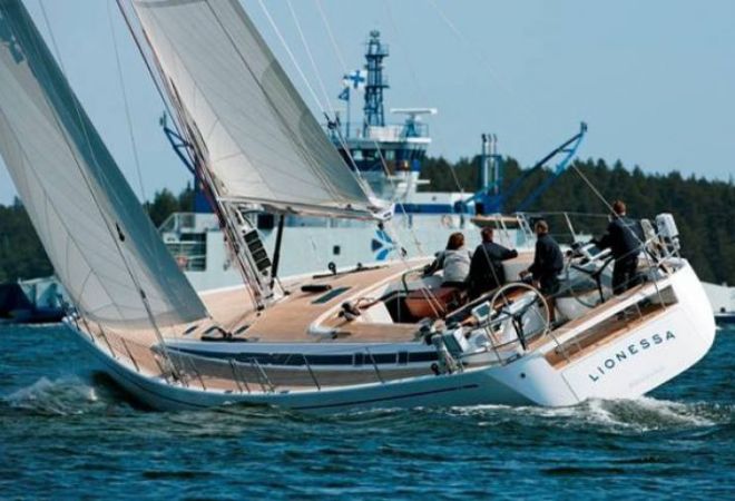 Swan 66