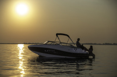 Rinker 220 MTXC图集
