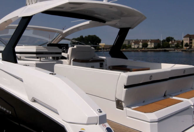 Cruisers yachts 390